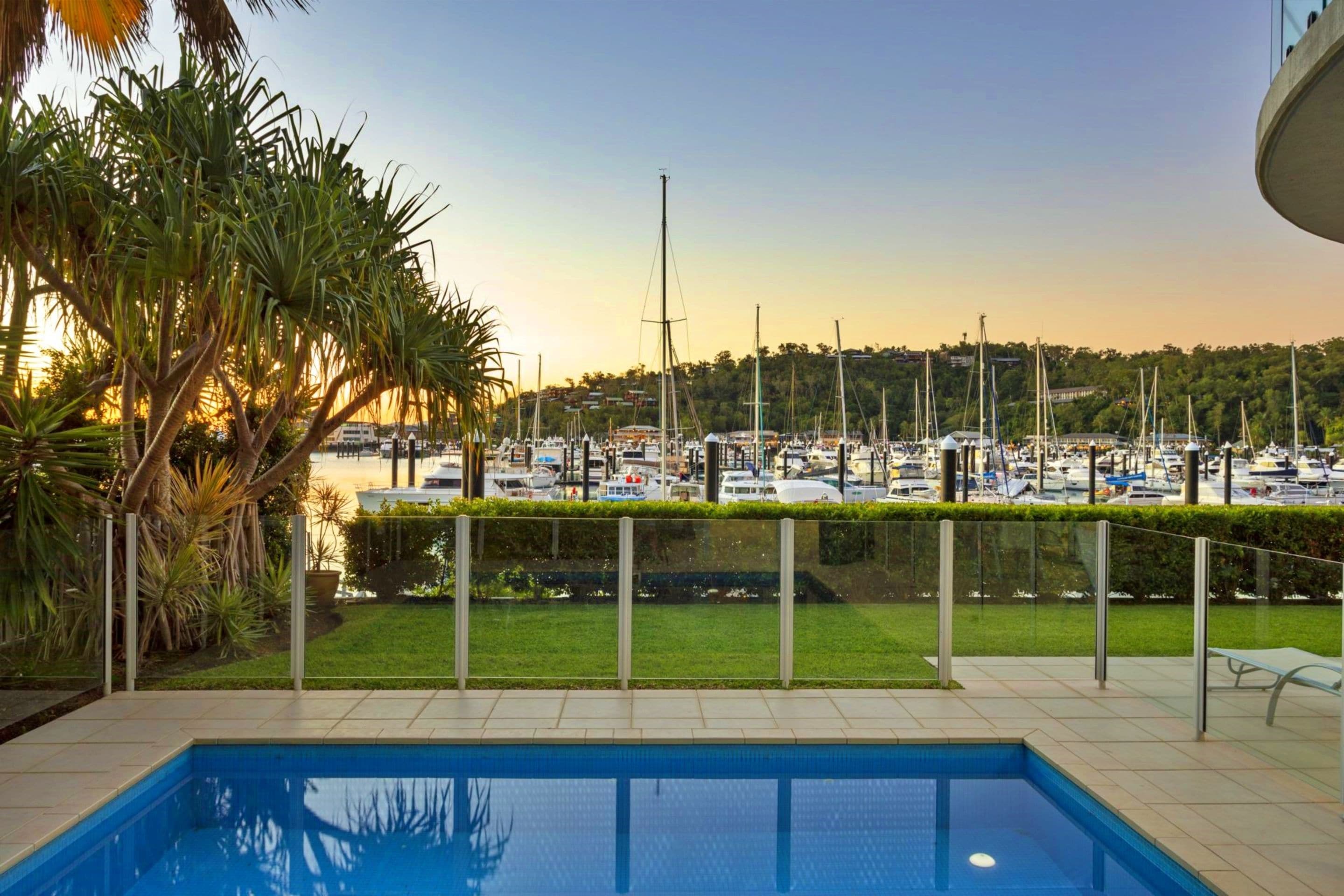 Pavillions 12 with Pool and Golf Buggy