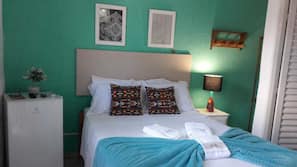 Minibar, free WiFi, bed sheets