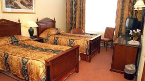 Iron/ironing board, Internet, wheelchair access