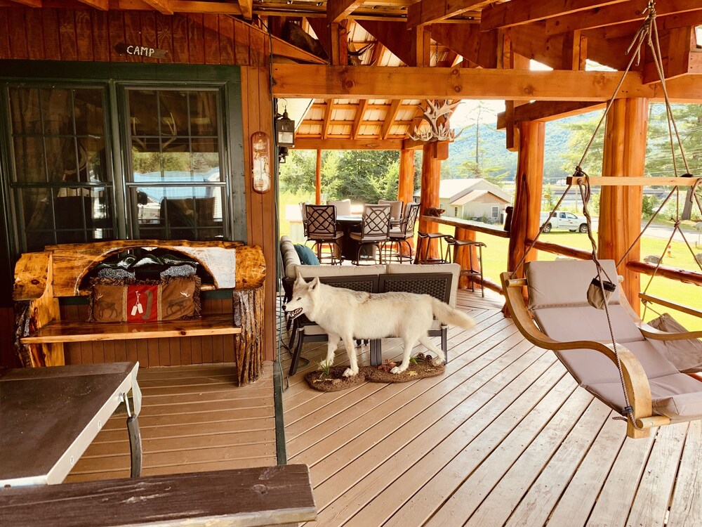 Adirondack Mts. 4 Season Lakefront Cabin on Lake Algonquin, Wells , NY