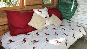 Individually decorated, individually furnished, free cots/infant beds