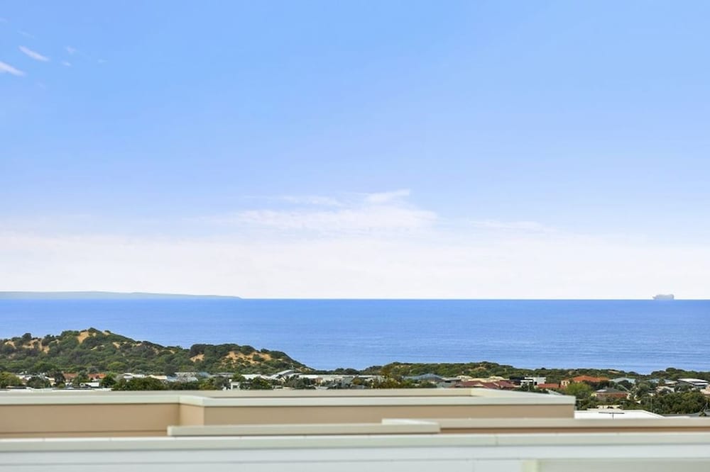 Ocean Views and Rooftop Deck Scott 29 T1232