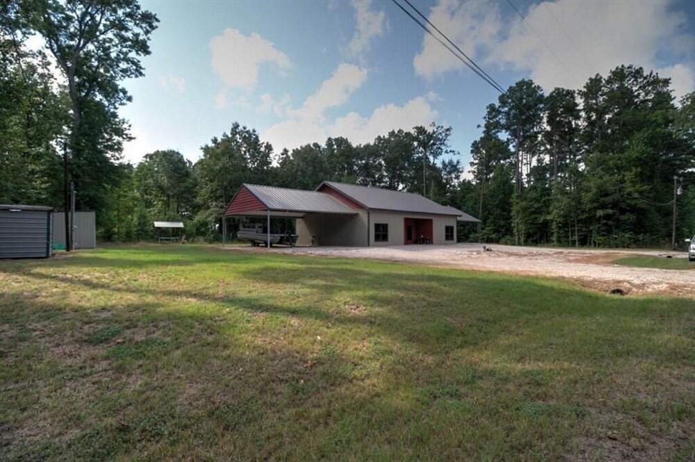Cassells Boykin Lodge on Lake Sam Rayburn A fishermans retreat