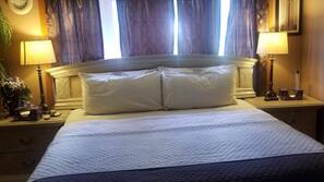 Minibar, desk, iron/ironing board, free WiFi