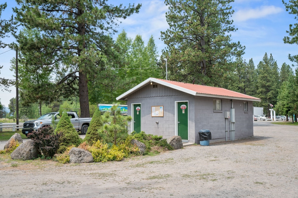 Crater Lake Resort in Chiloquin Best Rates & Deals on Orbitz