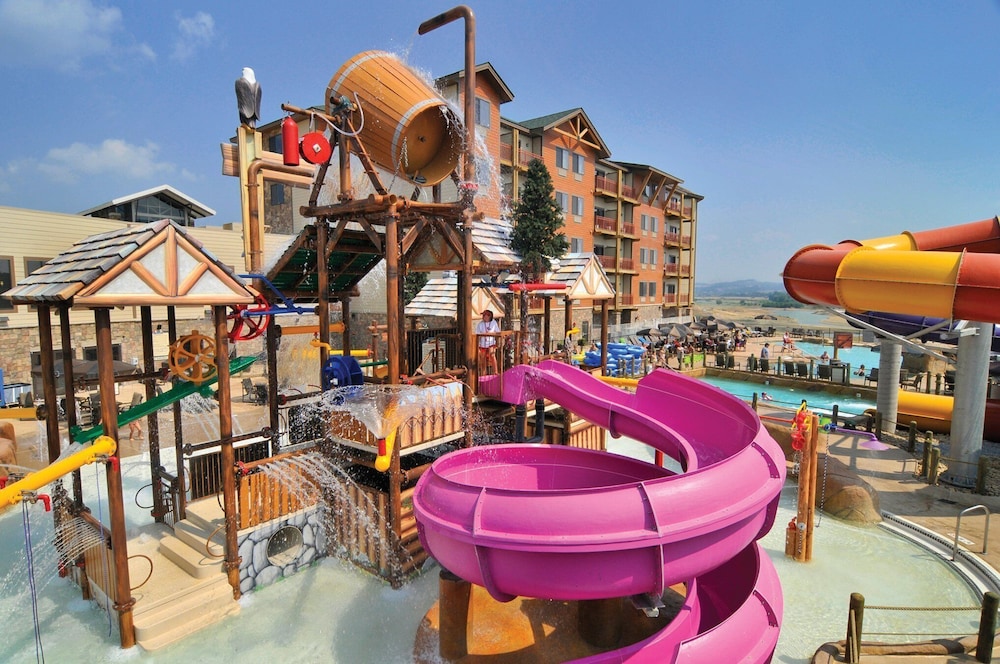 2 Bedroom Deluxe with Indoor Water park Access. Perfect for the whole