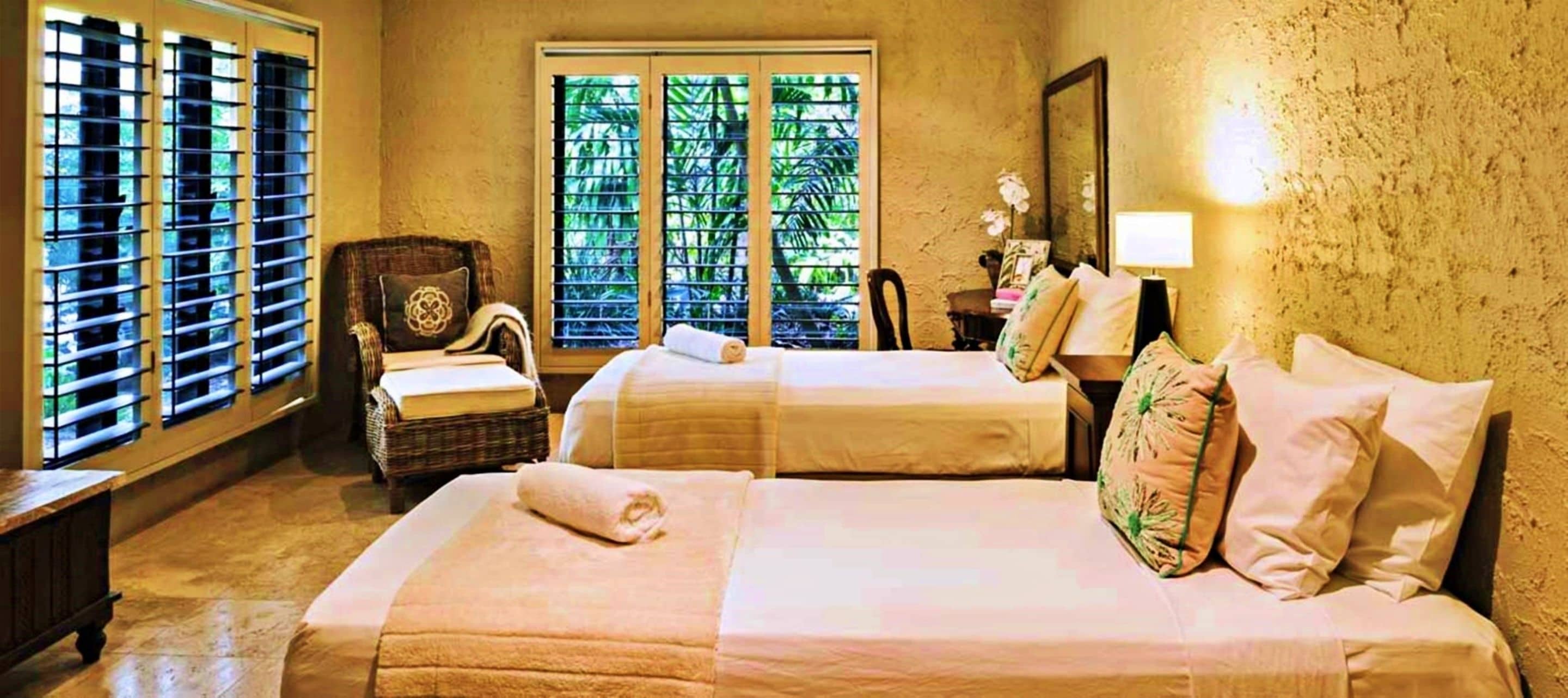 Oceans Edge Beach House At Oak Beach