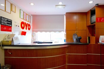 OYO 44051 Sunlight Inn - Reviews, Photos u0026 Rates ebookers.com