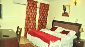 In-room safe, desk, laptop workspace, iron/ironing board