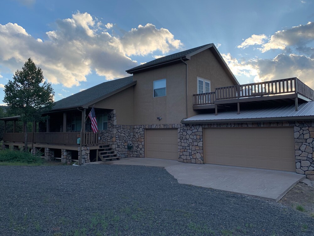 Bequemes Cabin Retreat Eagar FeWodirekt