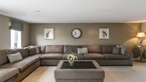 4 bedrooms