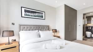 2 bedrooms, iron/ironing board, free WiFi, linens