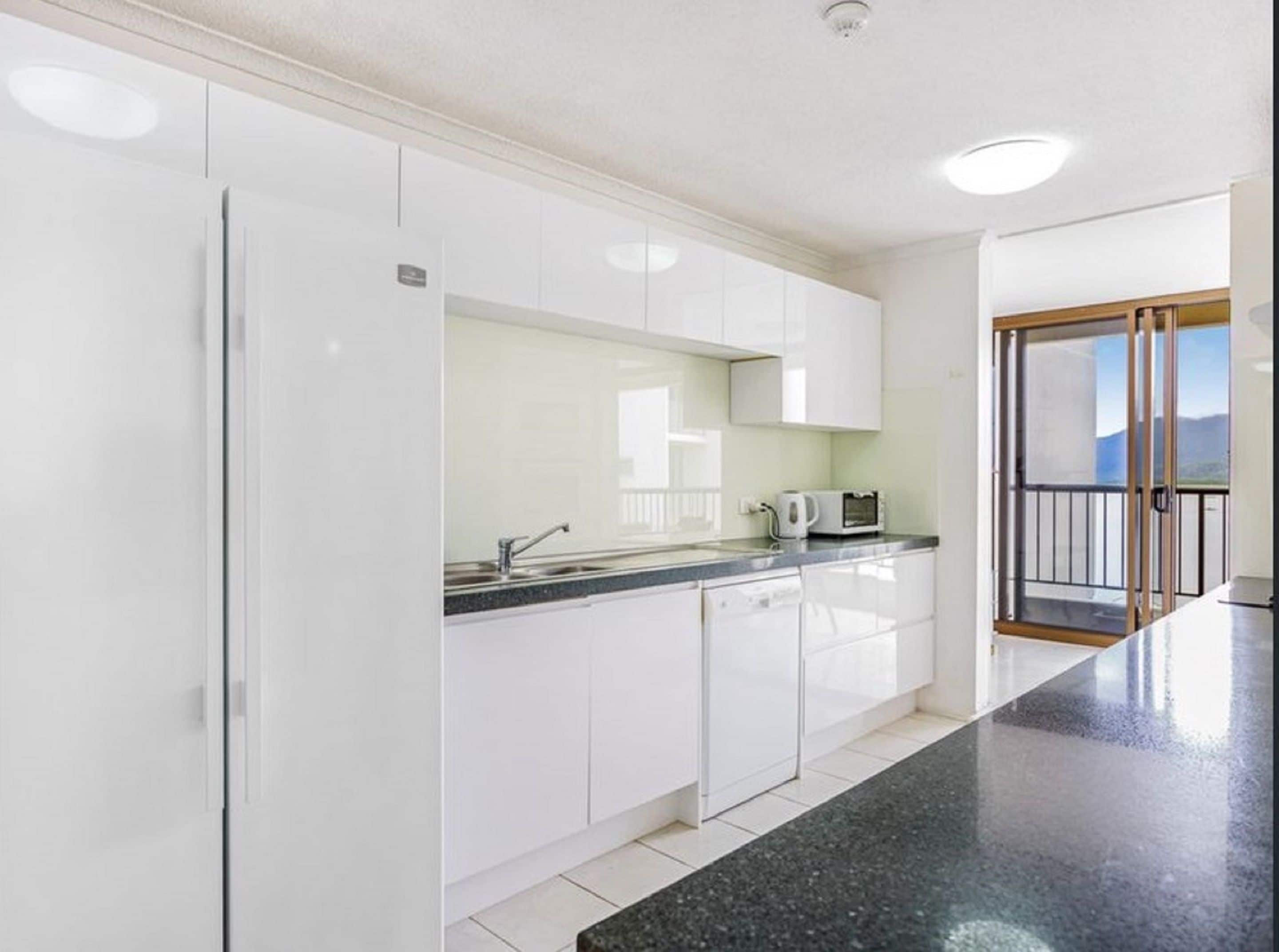 Cairns Ocean View Apartment in Aquarius