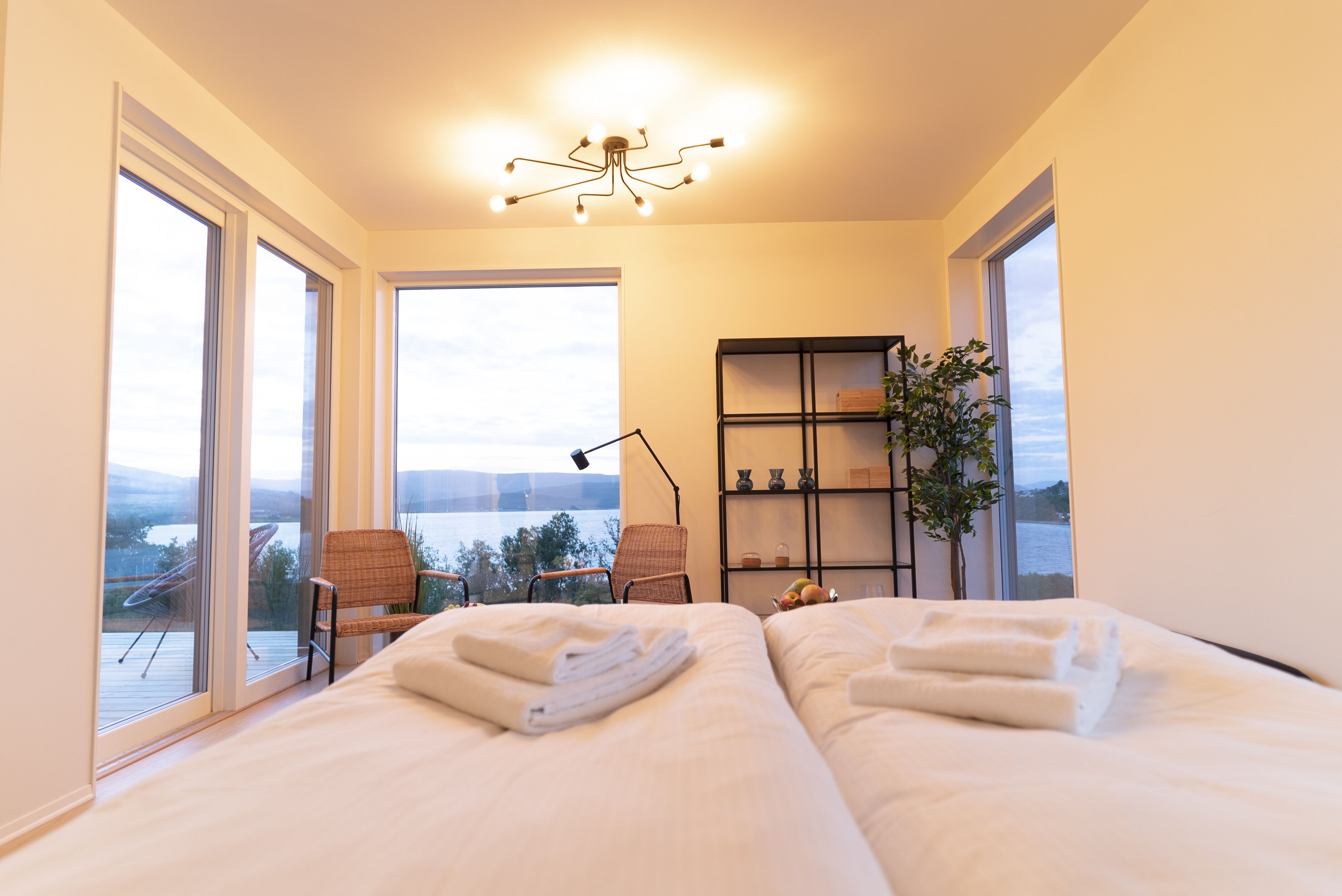 Modern Apartment With Stunning Panoramic Fjord, Forest & Mountain Views in Tromsø, Norway