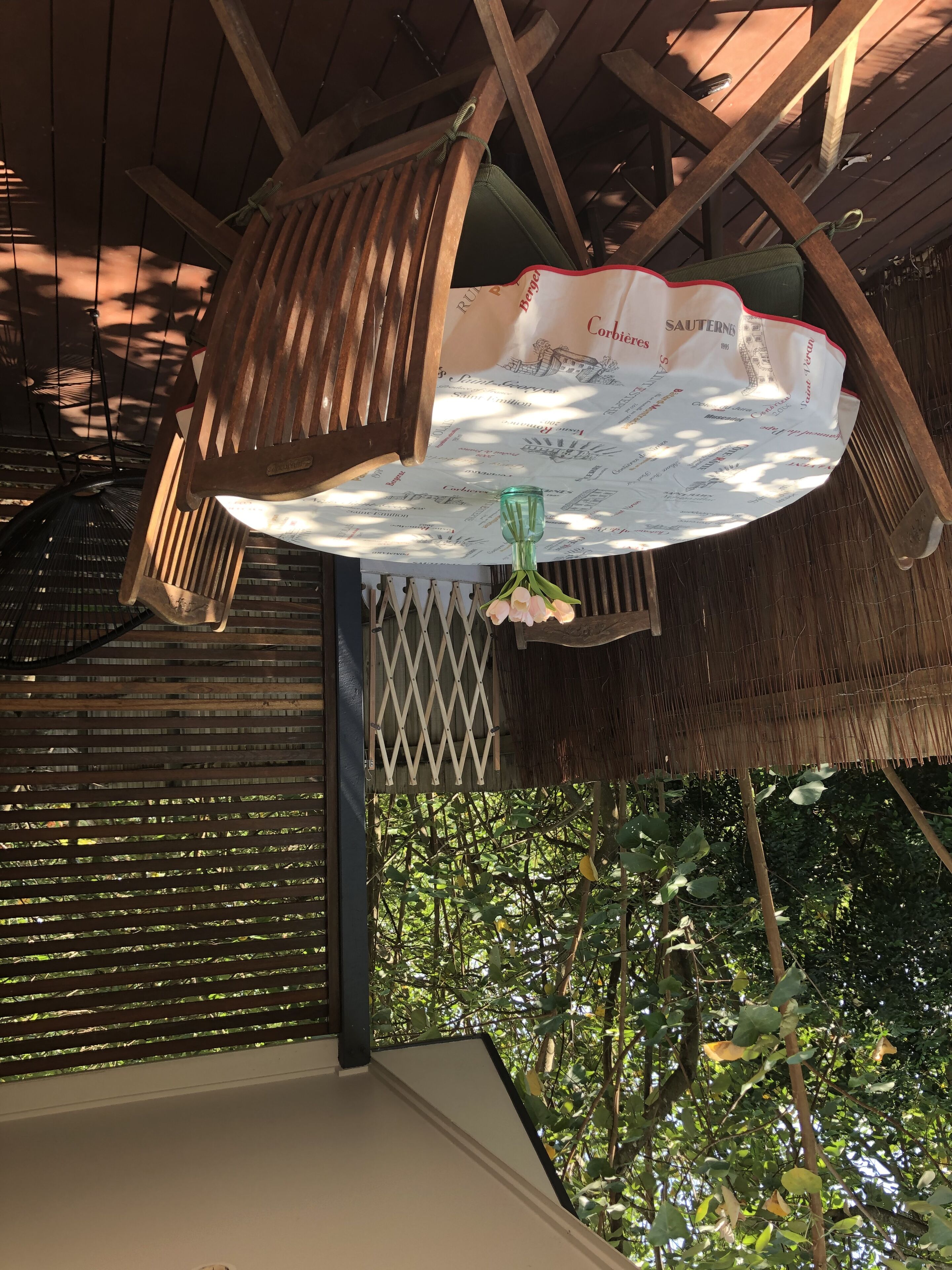 Modern 3 Bedroom, 2 1/2 bath Townhouse 2 minute walk to the beach!