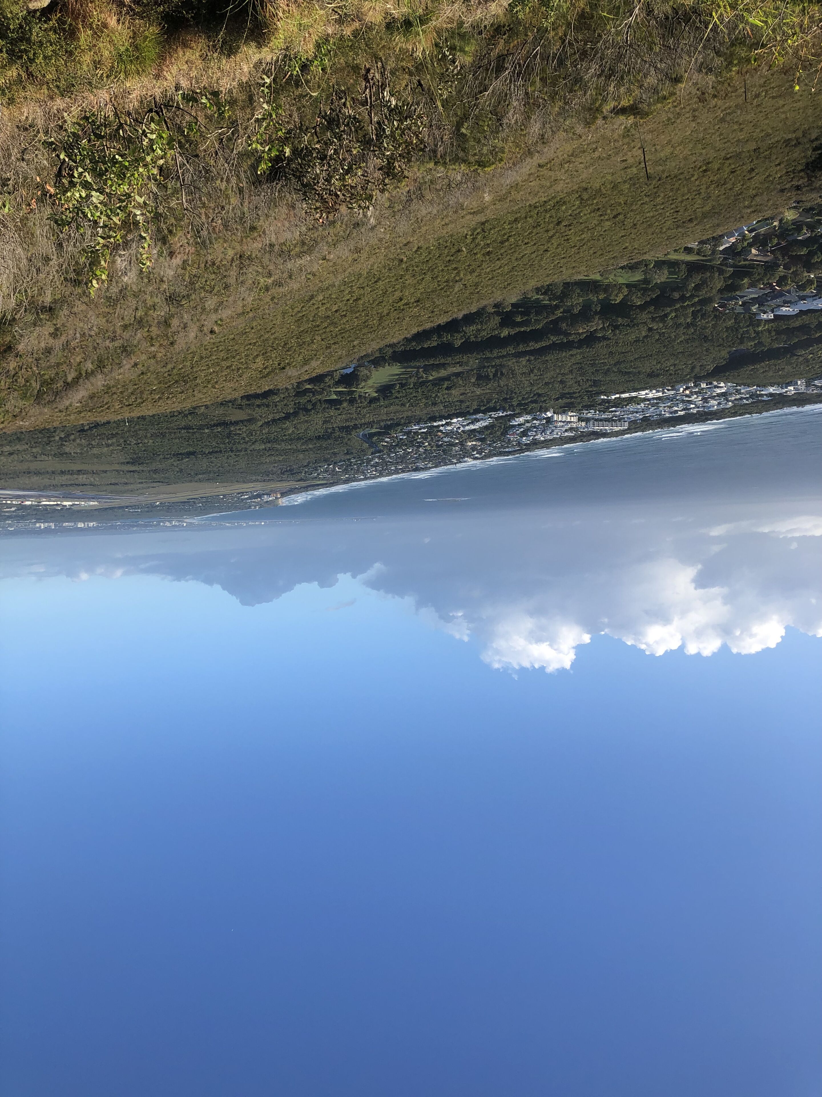 Modern 3 Bedroom, 2 1/2 bath Townhouse 2 minute walk to the beach!