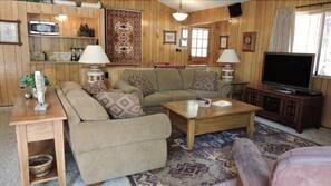 TV, fireplace, DVD player