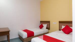 Free WiFi, linens