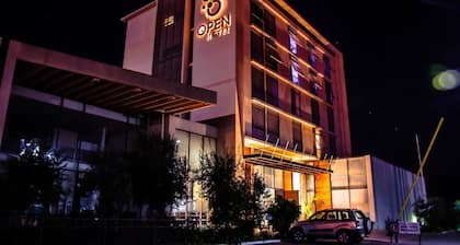 Open Hotel
