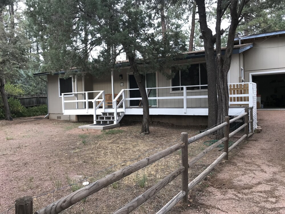 Cabin In The Cool Whispering Pines Walking Distance To Pine