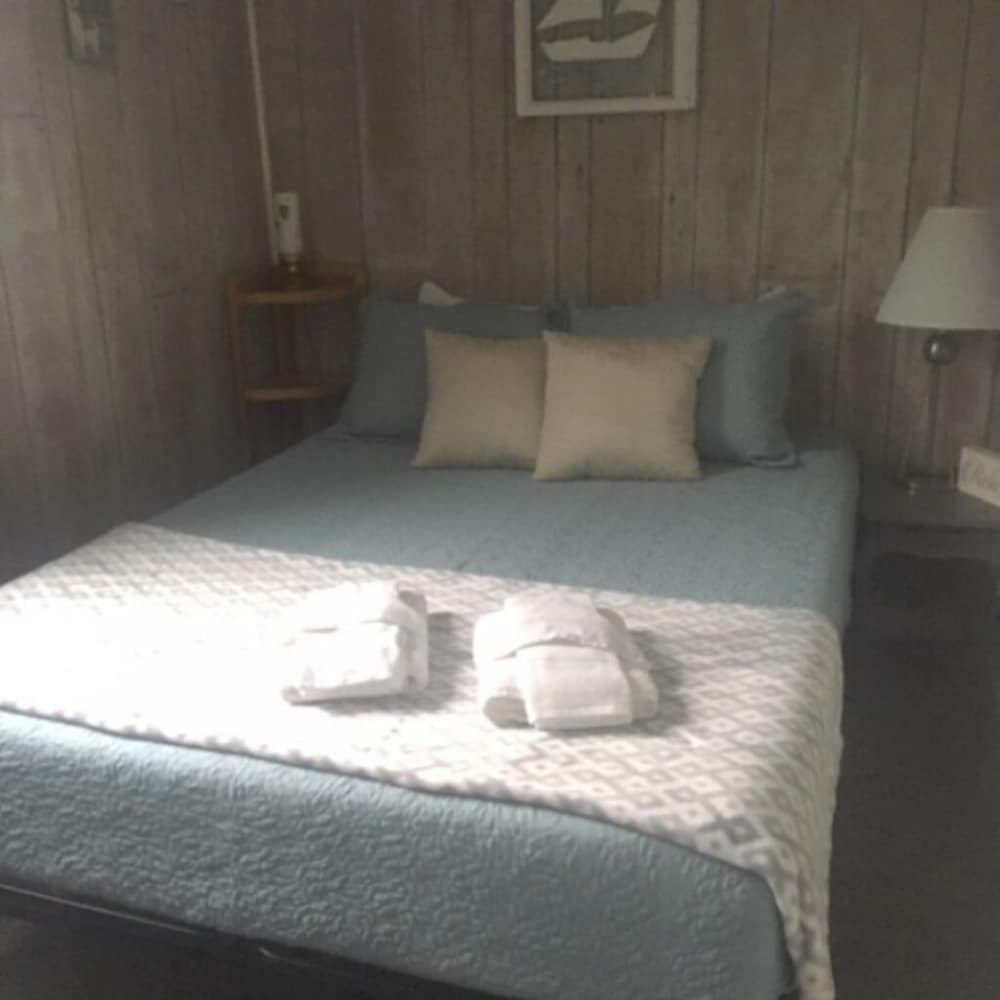 Perfect, Walking Distance to Downtown Social District, Grand Haven