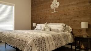 2 bedrooms, linens