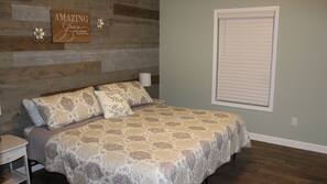 2 bedrooms, linens