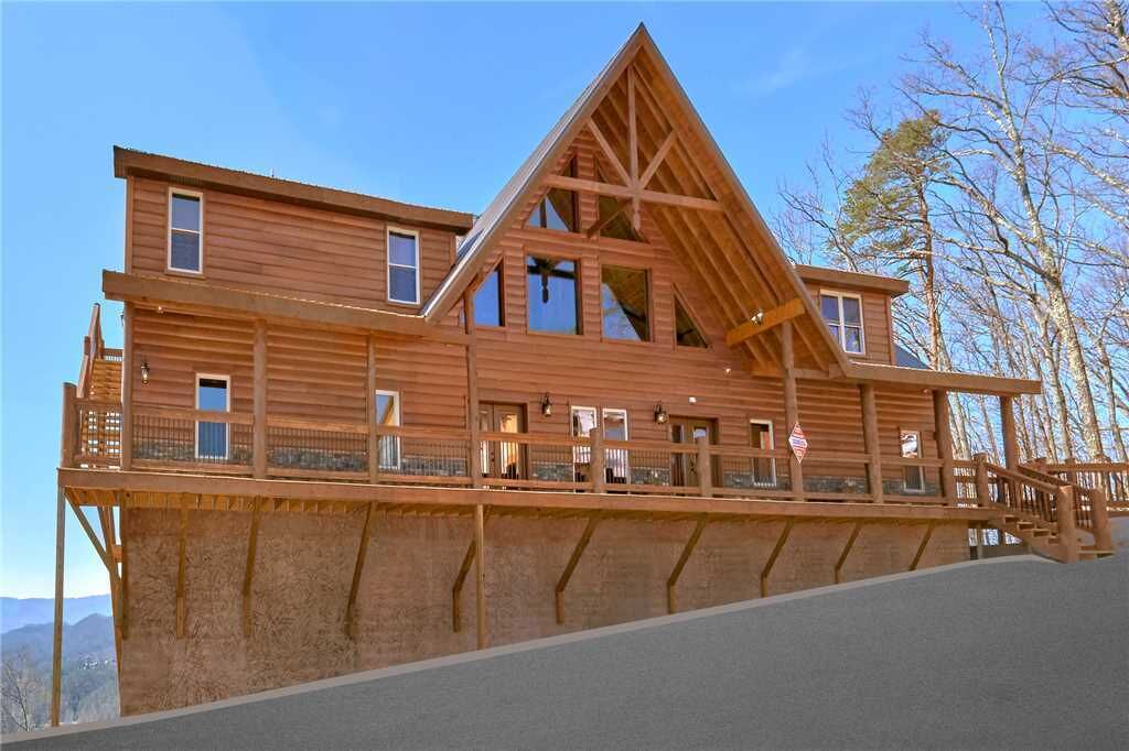 Smoky Mountain Memories 12 Bedroom Pigeon Forge Cabin With