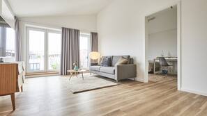 49-Zoll-Smart-TV mit Satellitenempfang