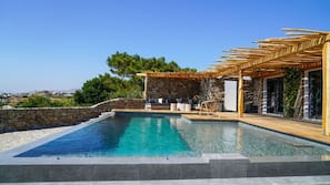 Seasonal outdoor pool, pool umbrellas, sun loungers