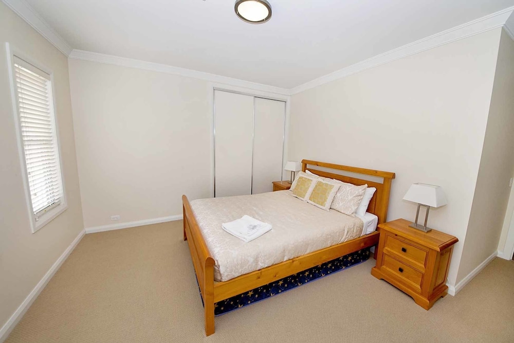 Brookwater- Waterfront on Lake Mulwala