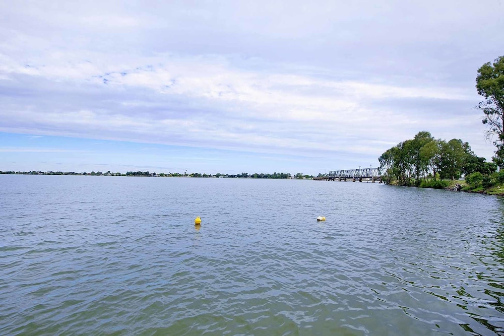 Brookwater- Waterfront on Lake Mulwala