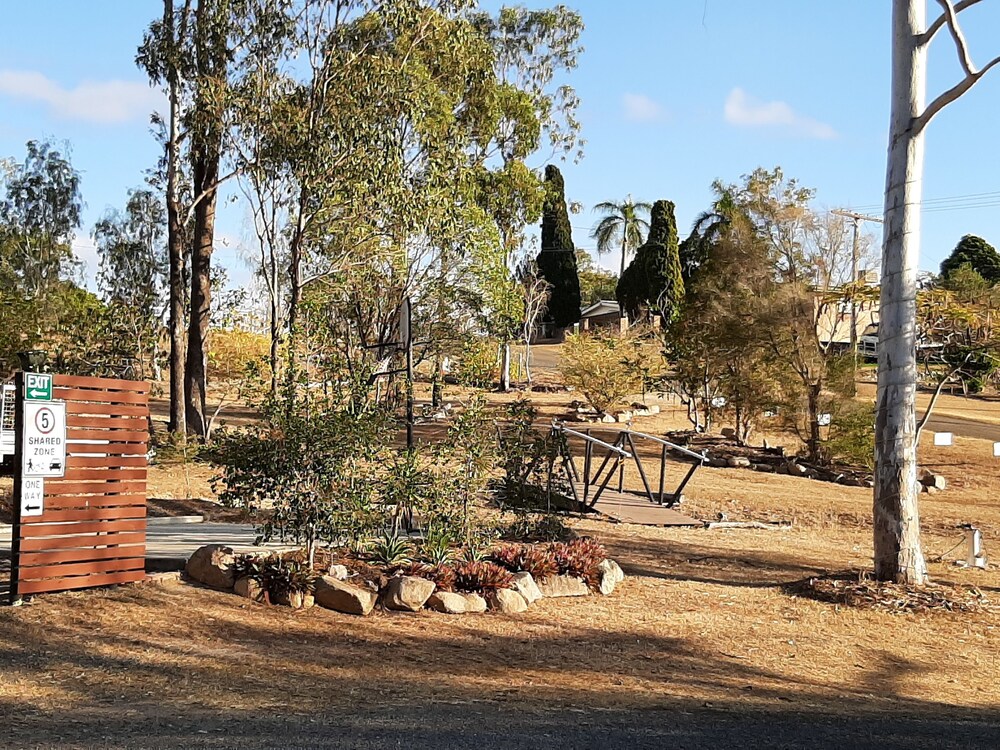 Mt Larcom Tourist Park