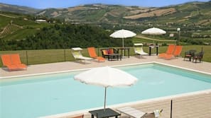 Piscina stagionale all'aperto