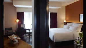 Minibar, bureau, Wi-Fi gratuit, draps fournis
