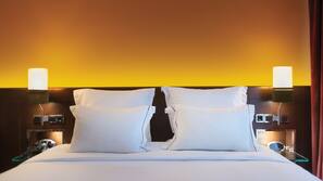 Minibar, bureau, Wi-Fi gratuit, draps fournis