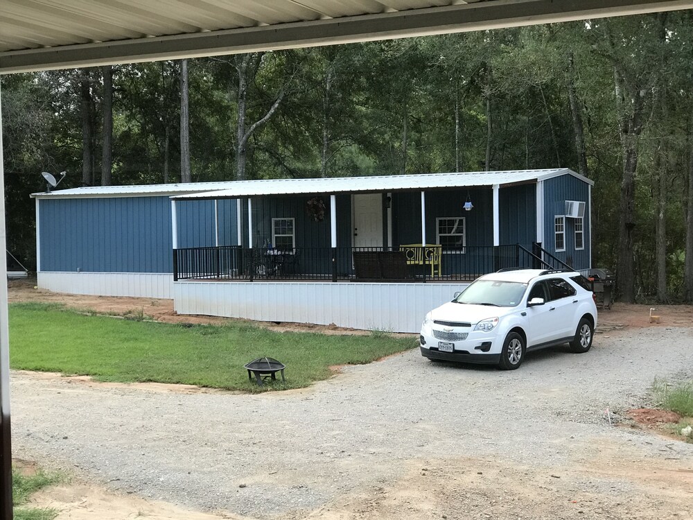 Blue Moon Quaint Cabins The Woods In Conroe Hotel Rates