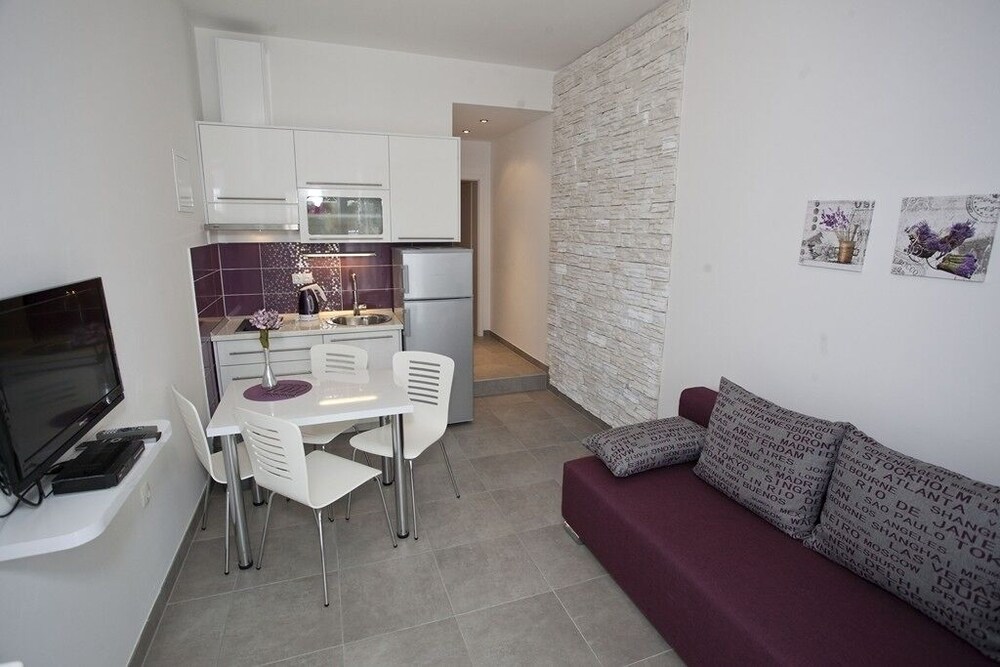Ferienwohnung 850 3 Fur 4 Pers In Duce In Omis Hotel Rates Reviews On Orbitz