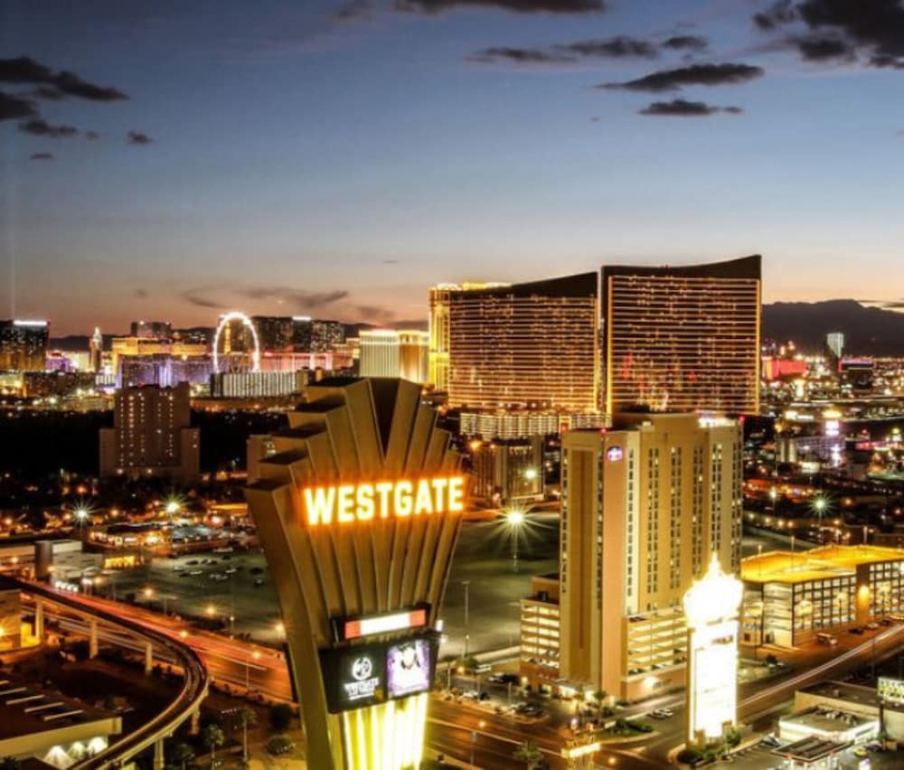 Luxurious Studio Suite ~ Las Vegas NV !