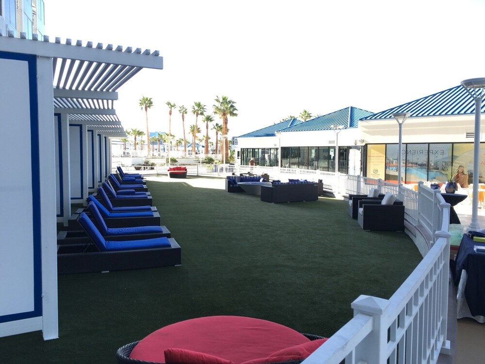 Luxurious Studio Suite ~ Las Vegas NV !