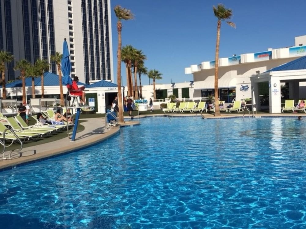 Luxurious Studio Suite ~ Las Vegas NV !