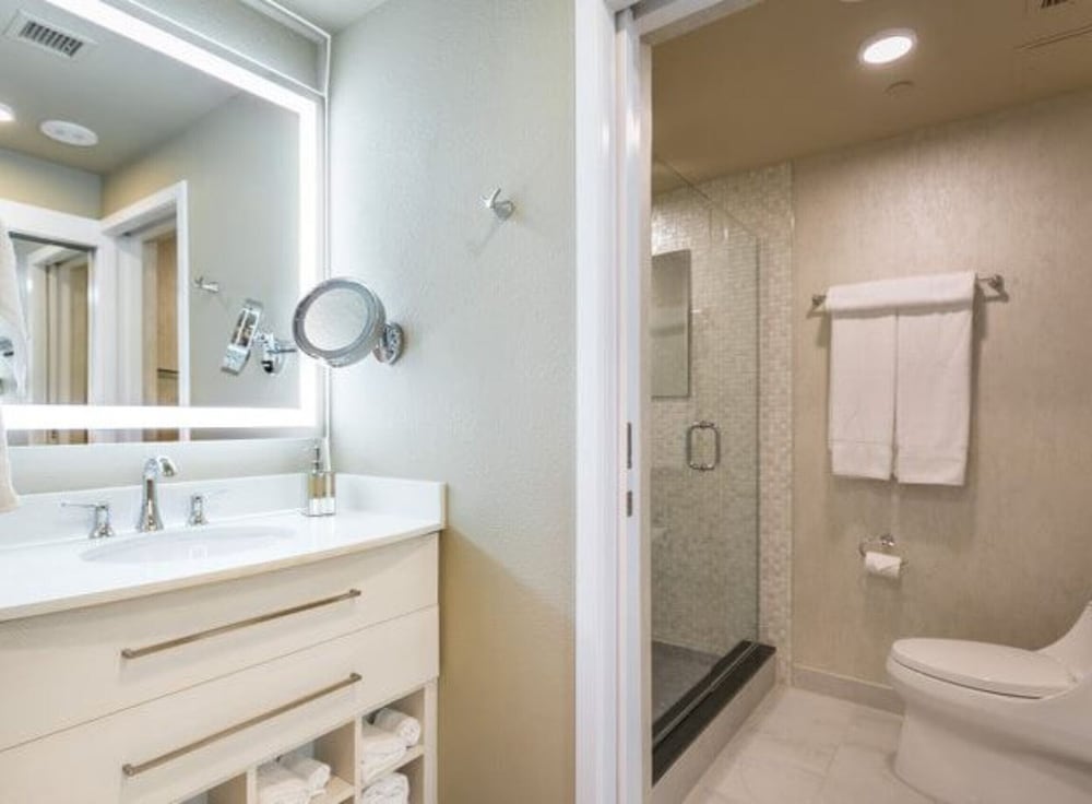 Luxurious Studio Suite ~ Las Vegas NV !