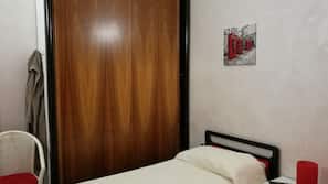 Down duvet, iron/ironing board, free WiFi, linens