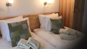 Premium bedding, soundproofing, iron/ironing board, free WiFi
