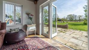 4 bedrooms, Internet, linens