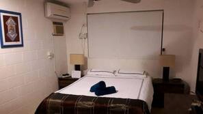 Iron/ironing board, free WiFi, linens, wheelchair access