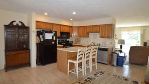 Fridge, microwave, oven, hob