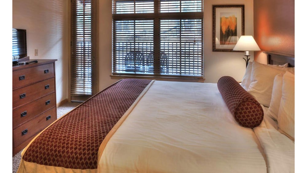 Image showcasing What does Lock Out mean? | Timeshare Users Group Online Owner Forums