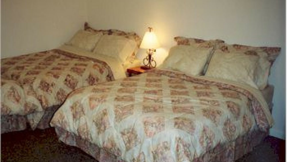 Truly exceptional and comfortable luxury log cabin, Cannelton Room