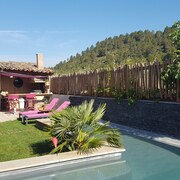 Get Vauvenargues hilton For Android Free Vauvenargues Hilton